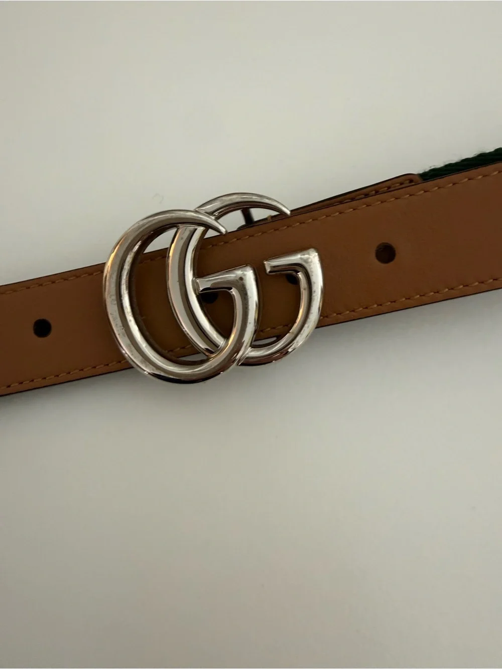 Gucci tan leather belt with silver GG buckle